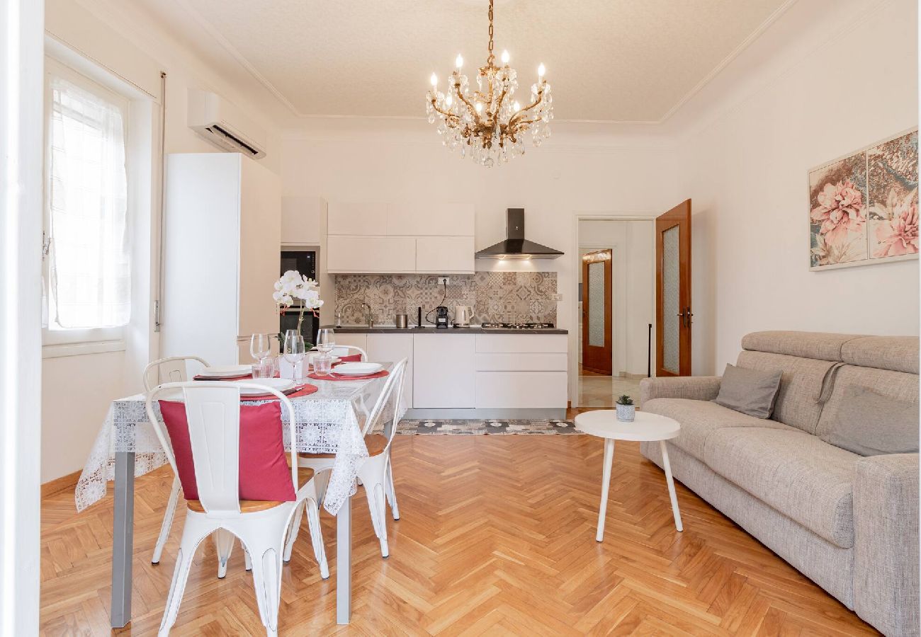 Appartamento a Sanremo - CASTAGNATI-C.SO MATUZIA