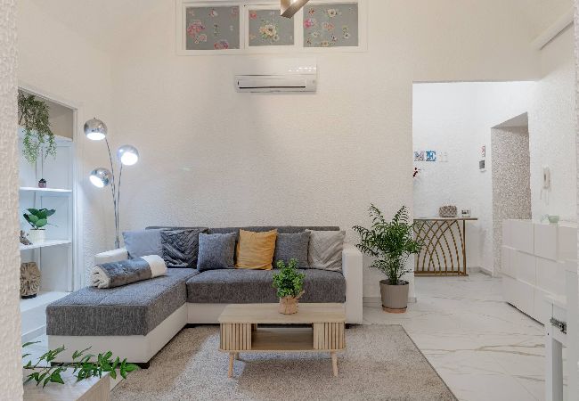 Appartamento a Riva Ligure - OKSANA